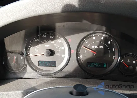 2005 Jeep Grand Cherokee Laredo from USA, damaged, VIN 1J4GR48K55C688840